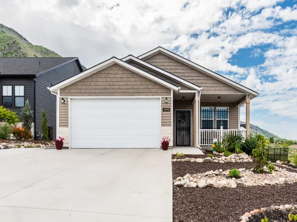 1890 Southpointe Ct, Logan, UT 84341