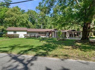 8869 W Spring Cove Rd, Homosassa, FL 34448