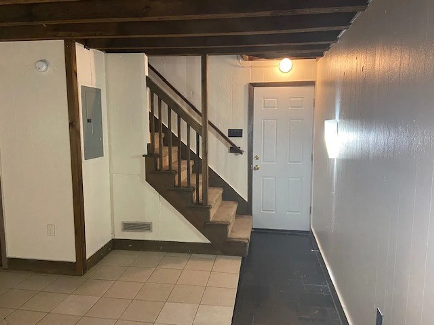Cozy 2-Bedroom Home in Manheim Township — Photo 1