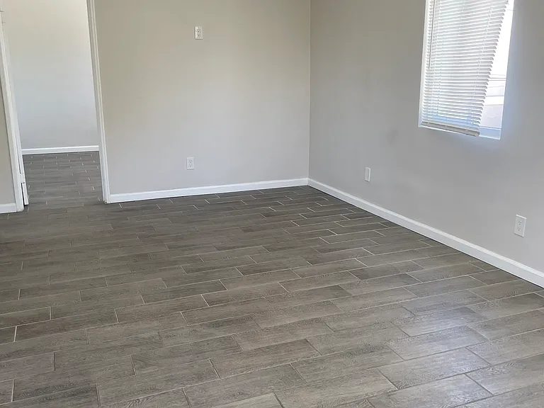 11304 Firmona Ave #B — Photo 3