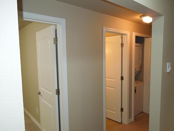 In-unit washer/dryer