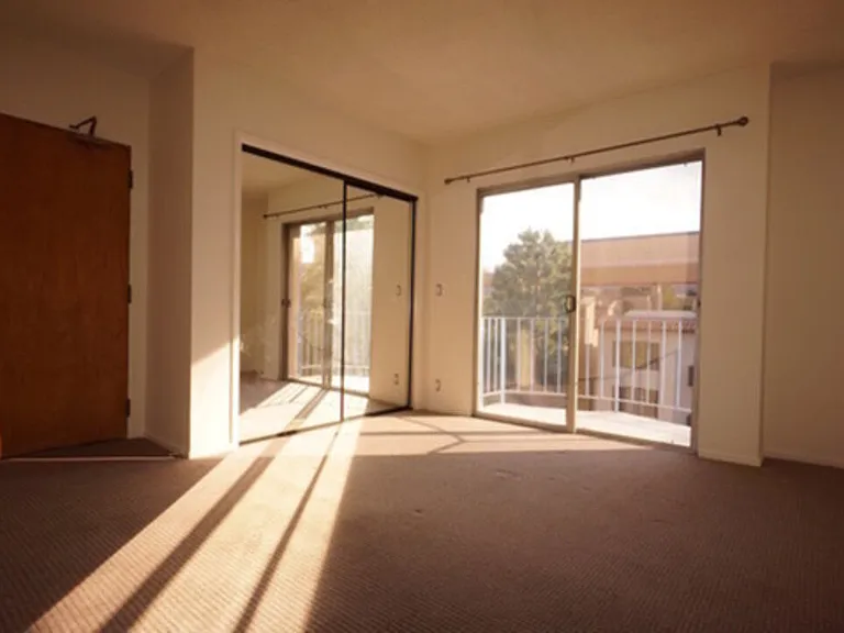 1418 S Bentley Ave #201 — Photo 6