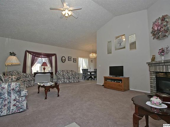 Living room 2