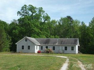 9847 Bayside Rd, Machipongo, VA 23405