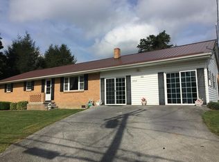 3754 New Hope Rd, Princeton, WV 24739