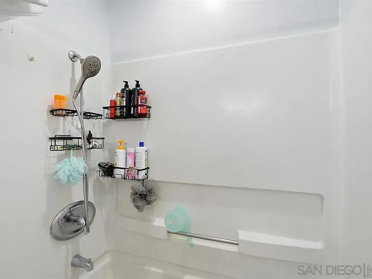 1512 Concord Way #A — Photo 27