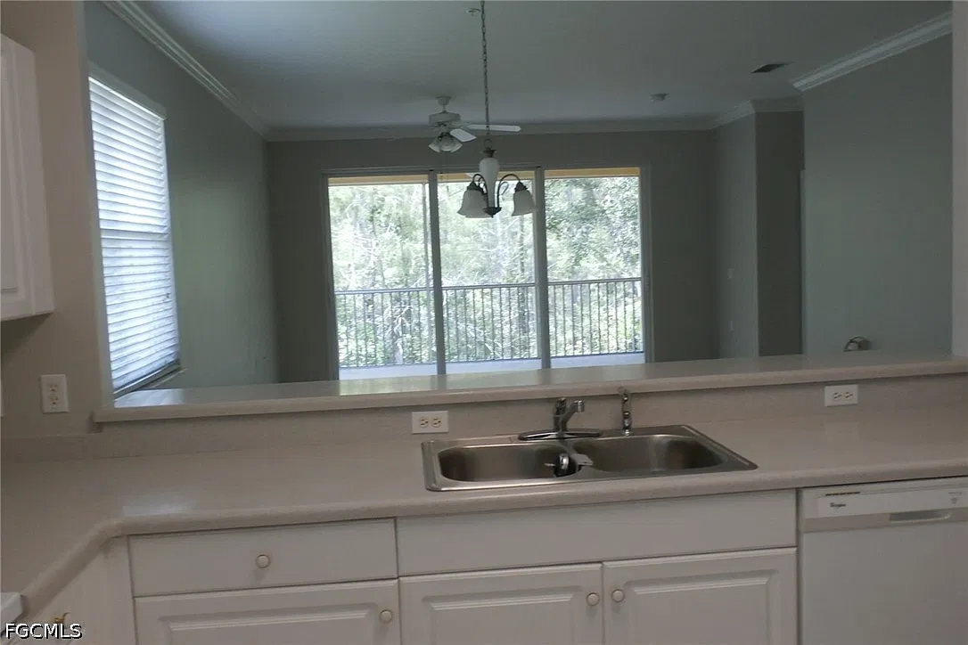 2 bed, 2.0 bath, 1473 sqft, $2,200 — Photo 4