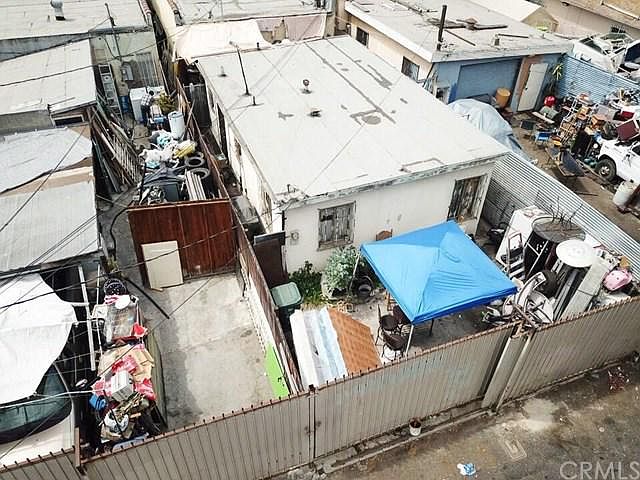 2nd image of 4259 E Compton Blvd
