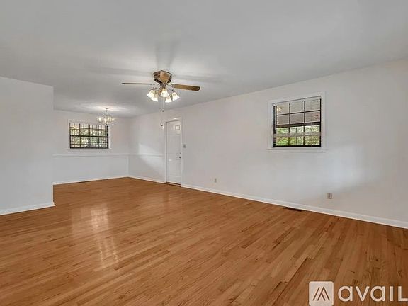 3rd image of 2206 Joyner Dr