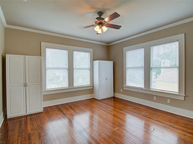 443 Gladstone Blvd — Photo 9