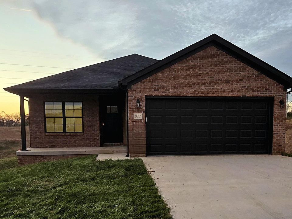 1st image of 877 Denali Dr