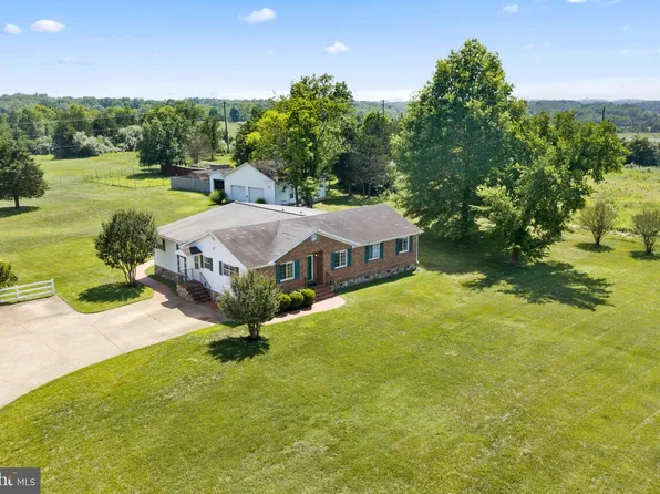 14917 Compton Rd, Centreville, VA 20121