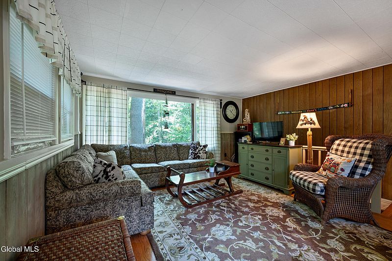 3rd image of 94 Sagamore Street