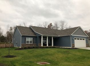 35 W Reindeer Dr, Powell, OH 43065