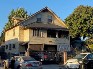 1213 E 60th St, Los Angeles, CA 90001