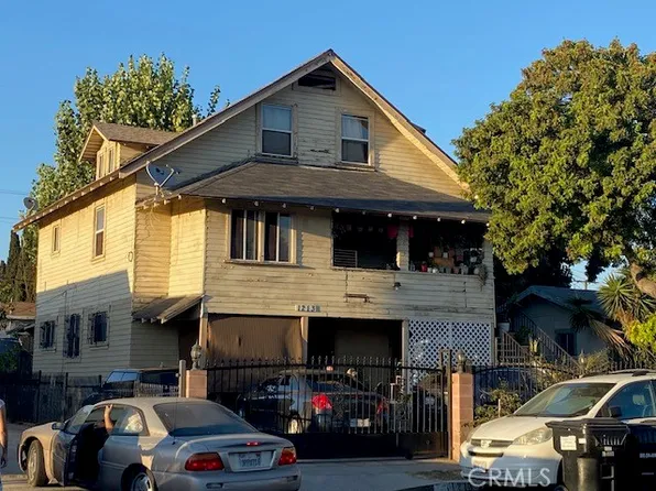 1213 E 60th St, Los Angeles, CA 90001