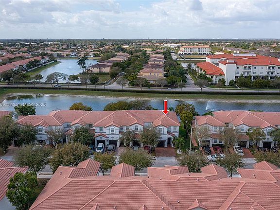 3rd image of 8140 NW 108th Pl