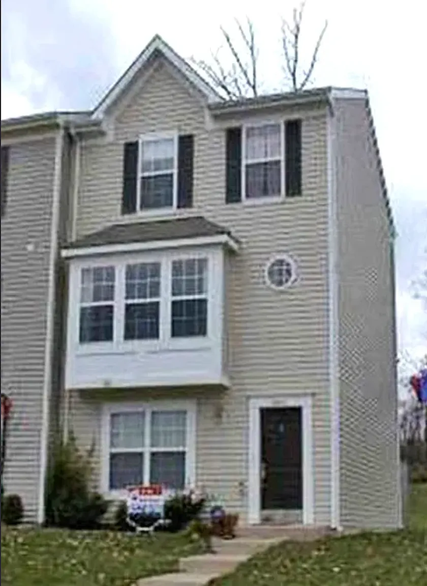 4 bed, 1822 sqft, $2,975 — Photo 1