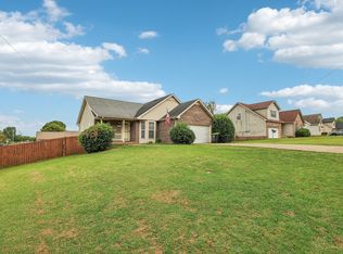 1935 Needmore Rd, Clarksville, TN 37042