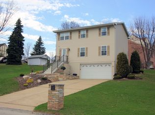 1053 Hamlin Dr, Bethel Park, PA