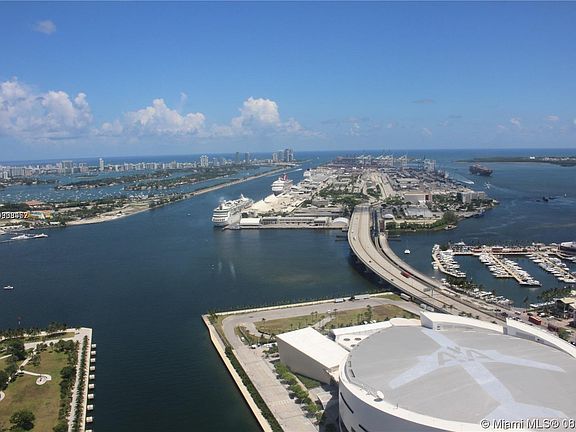 3rd image of 888 E Biscayne Blvd #4910