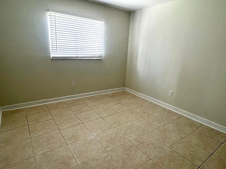 2650 Park Windsor Dr #106 — Photo 10