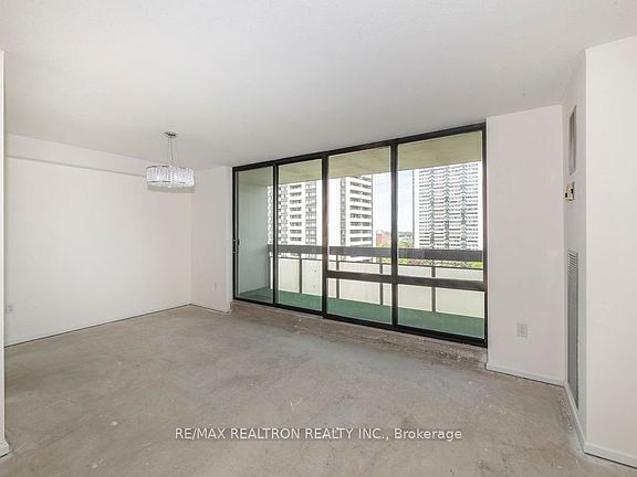 3rd image of 350 Seneca Hill Dr #1602
