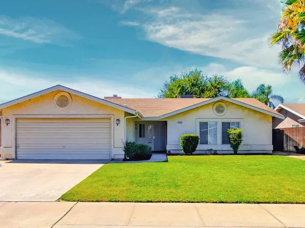 2751 Sierra Madre Ct, Selma, CA 93662