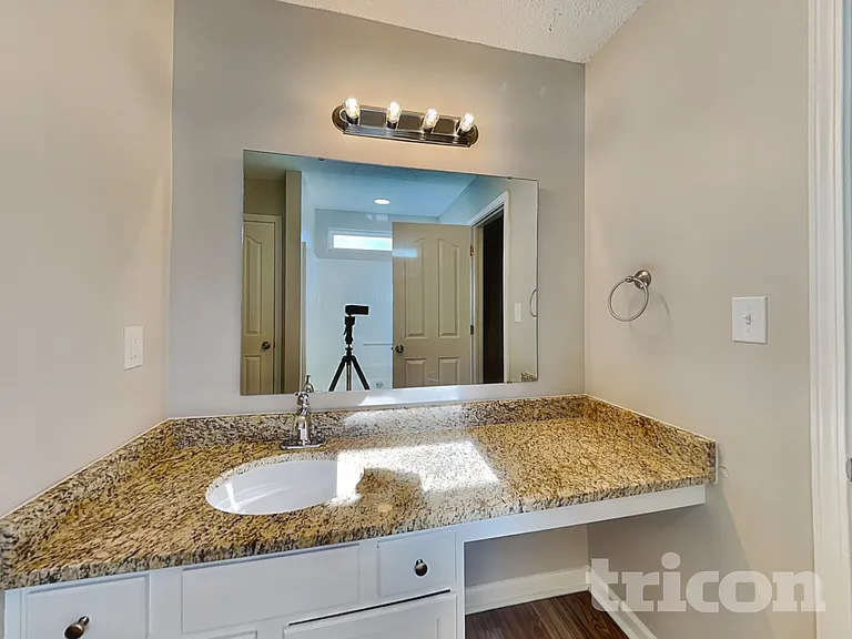 7310 Ravanna Dr — Photo 10