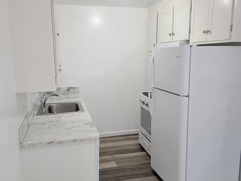 2405 F St #2 — Photo 2