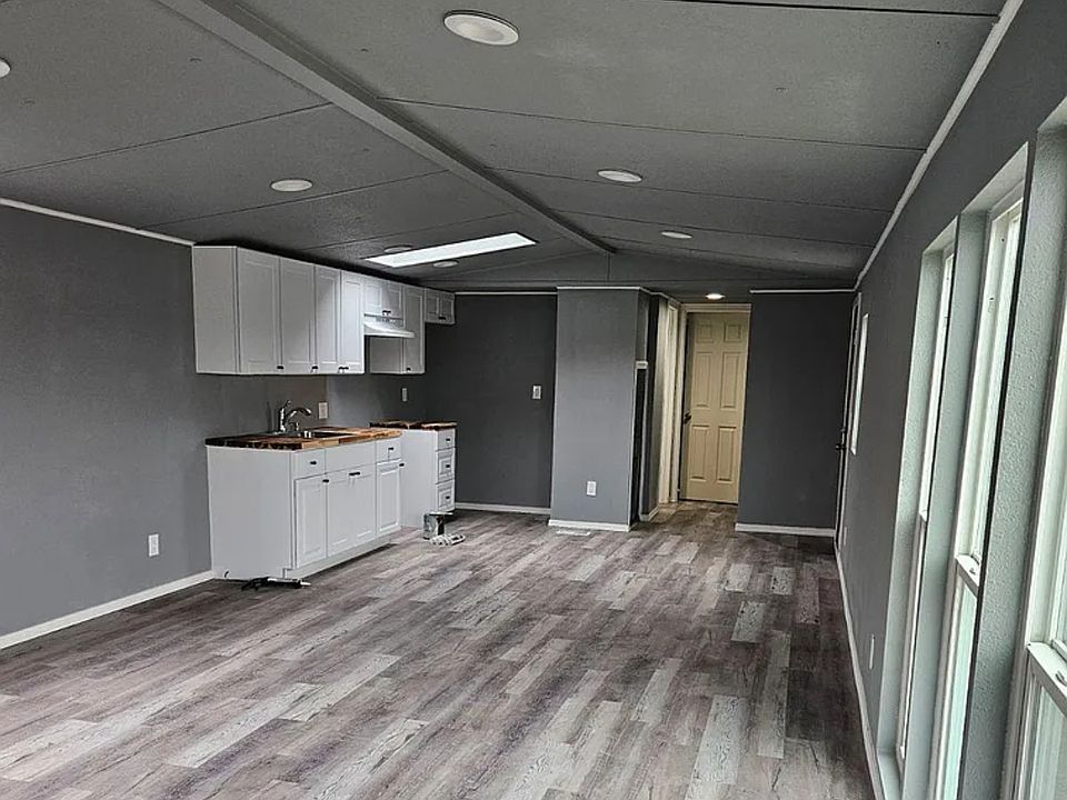 1st image of 73 Abbott Rd