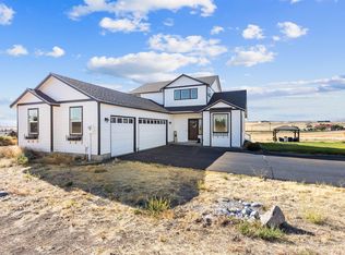 325 SE Rodeo Ln, Madras, OR 97741