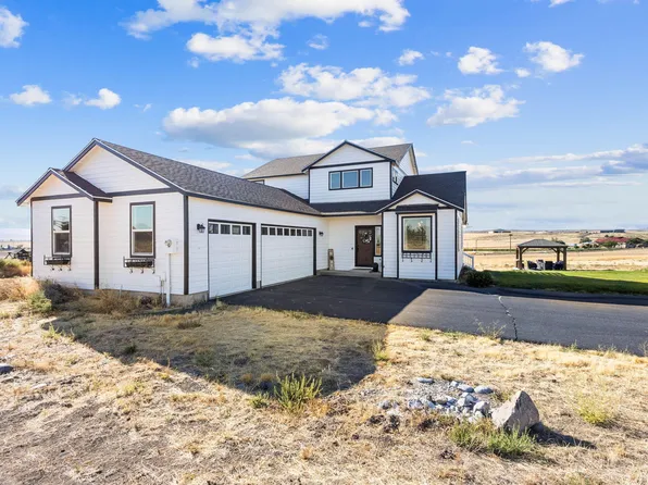 325 SE Rodeo Ln, Madras, OR 97741