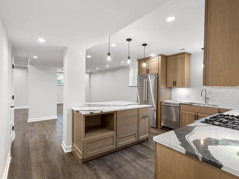 3700 N Magnolia Ave — Photo 6