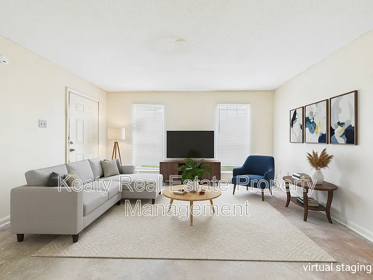 102 Dorchester St #A — Photo 2