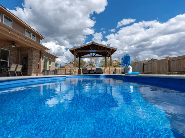 240 Parkrose Dr, Buda, TX 78610