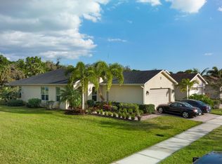 11372 SW Mountain Ash Cir, Port Saint Lucie, FL 34987