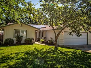 6825 Hemlock St, Redding, CA 96001