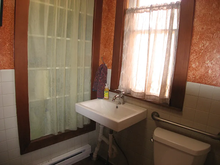 649 Remington St — Photo 39
