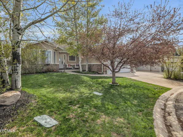 5208 N Rodeo Cir, Oakley, UT 84055