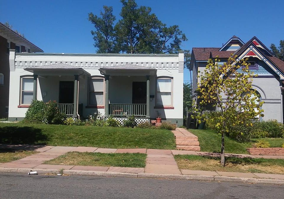 Right side (window, door and window) are front of duplex for rent.