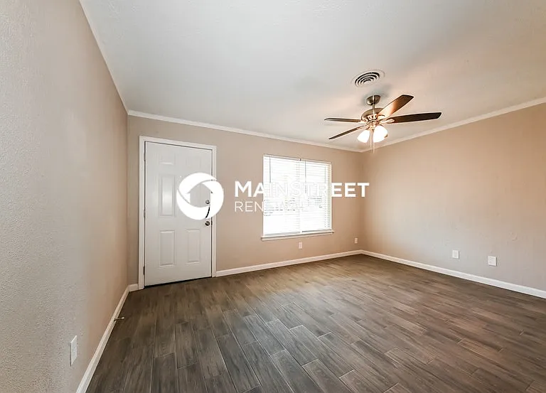 503 Darlene Ln — Photo 12