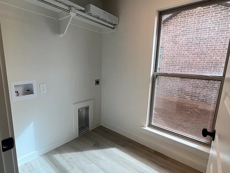 13815 Gary Ave — Photo 18