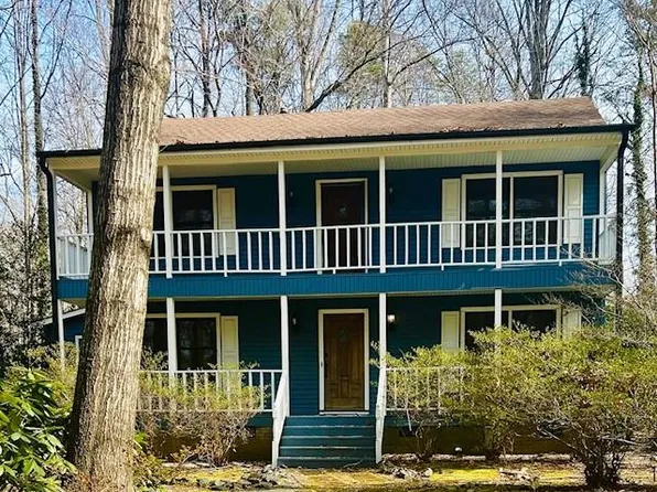 7400 Phelps Ct, Greensboro, NC 27409