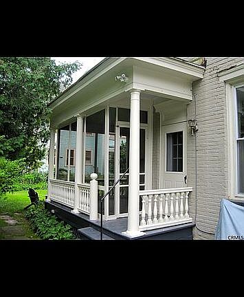5th image of 143 Caroline St