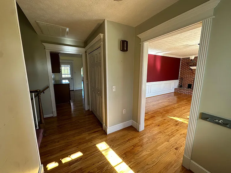 1195 Wrights Mill Rd — Photo 6