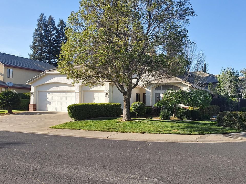 1st image of 165 Dulverton Cir