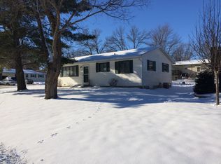 503 6th St NE, Stewartville, MN 55976