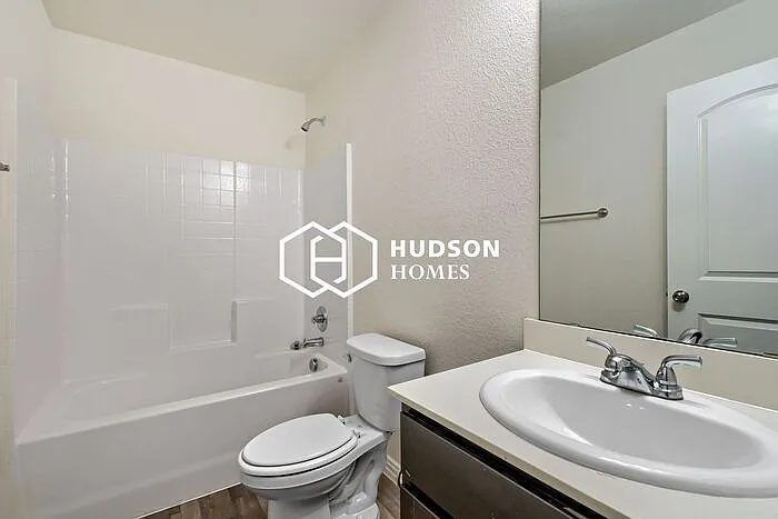 1605 E Morphy St — Photo 13