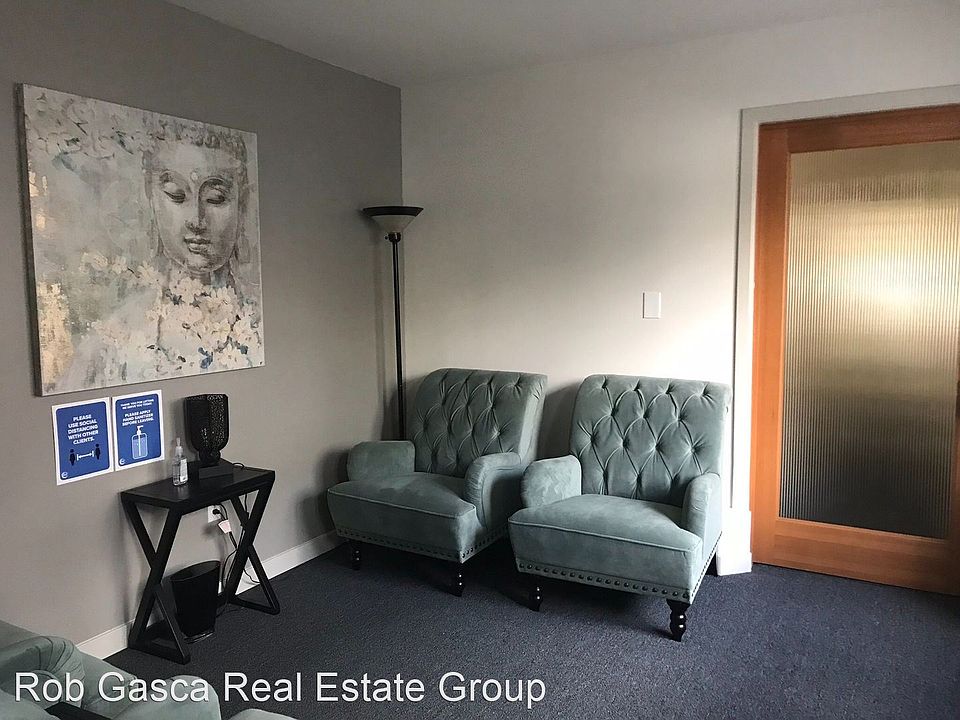 1st image of 7307 Woodlawn Ave NE Suite 4